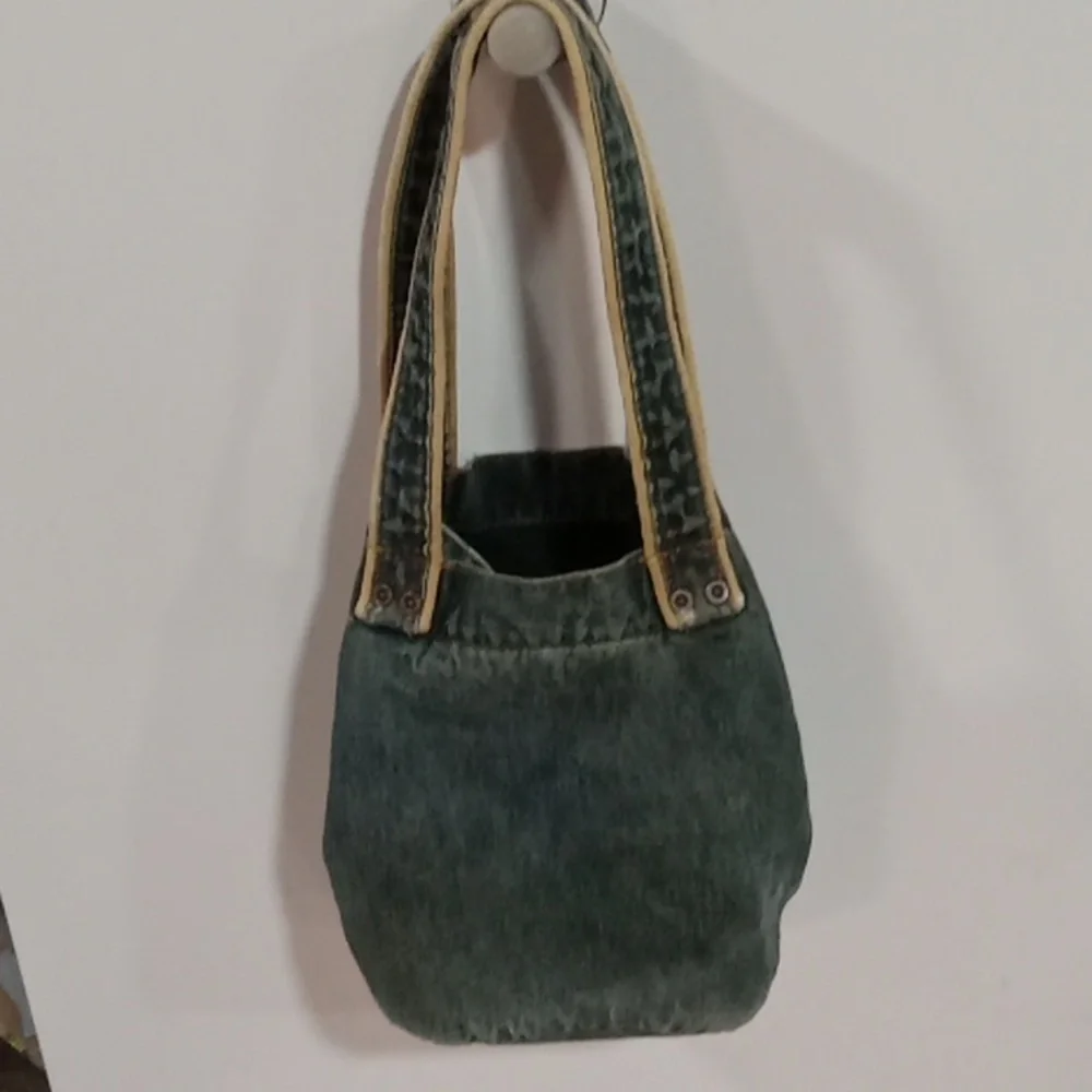 (136) Tilt small denim purse - Picture 2 of 7